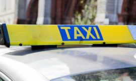Taxi driver told to pay €12,000 to couple with guide dog