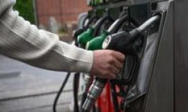 Oil prices rise after US and Iran exchange fire in Hormuz strait