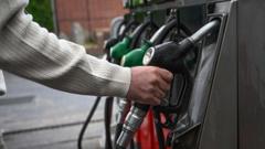 Read more about the article Oil prices rise after US and Iran exchange fire in Hormuz strait