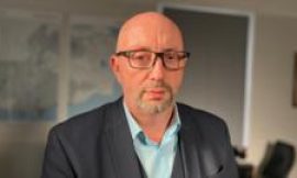 South East Water boss David Hinton resigns after multiple supply failures