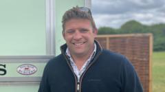 tom-youngs:-ex-england-&-leicester-rugby-star-on-his-burger-stall-in-norfolk