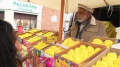 london-traders-hit-by-‘king-of-mangoes’-shortage