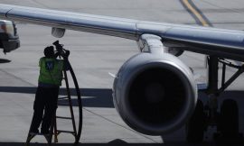 Are airlines downplaying fears of jet fuel shortage?