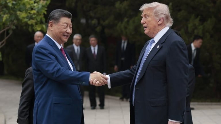 Read more about the article Trump warns against Taiwan independence after China visit