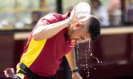 UK should set maximum working temperature rules, advisers say