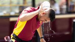 Read more about the article UK should set maximum working temperature rules, advisers say