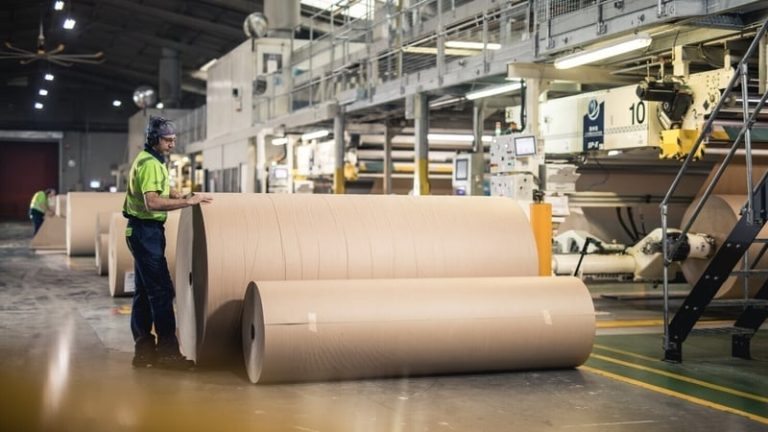 Read more about the article Euro zone economic activity contracts in May – PMI
