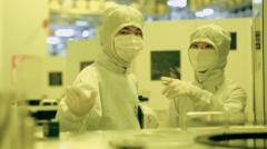 sk-hynix-and-micron:-booming-ai-chip-demand-helps-create-two-new-$1tn-club-members