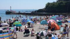 bank-holiday-sun-boosts-south-west-tourism-industry