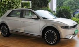 Electric vehicles: Costly fuel pushes more Indians to buy EVs yet obstacles remain