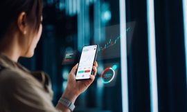 Services shake off contraction to return to growth in May