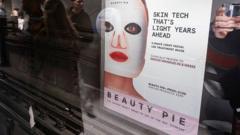 Read more about the article Beauty Pie LED mask advert banned for misleading anti-wrinkle claims