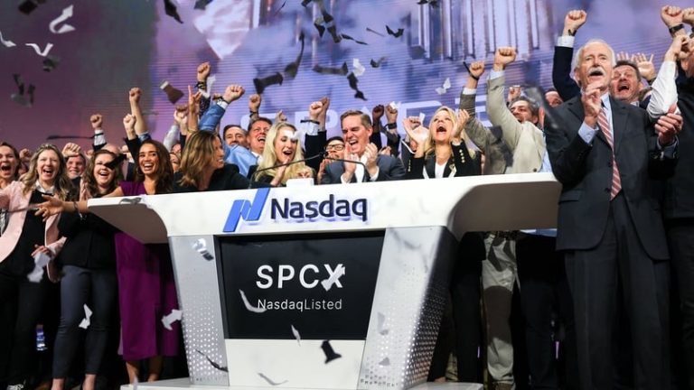 Read more about the article SpaceX surges past $2 trillion valuation in Nasdaq IPO
