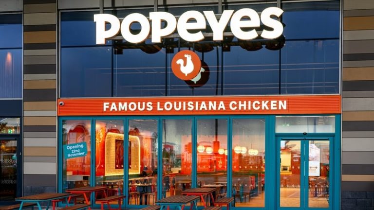 Read more about the article Applegreen to create 450 jobs with Popeyes outlets