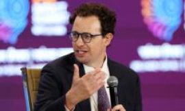 Anthropic to meet White House officials over AI tool suspension