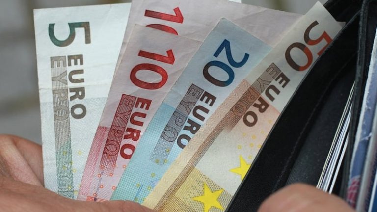 Read more about the article Central Bank warns of 5% inflation in 2027 in severe case