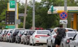 Fuel sales halted in occupied Crimea as Ukraine targets oil facilities