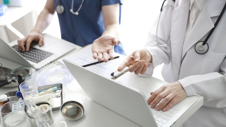 Read more about the article Doctors in NI to take part in 24-hour strike over pay