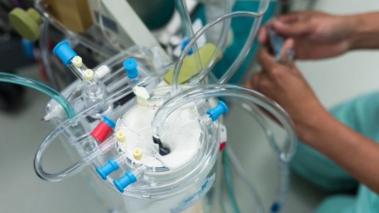 Read more about the article Cardiac specialists to strike next week over pay dispute