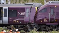 Read more about the article Train passed red signal before fatal Bedford crash, says report