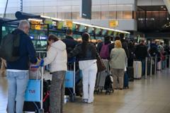 Read more about the article Why are there holiday delay warnings over the EU’s new border system?