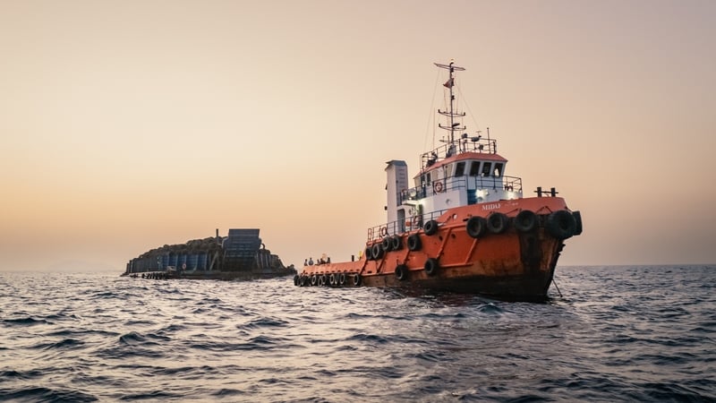 un-pauses-hormuz-operation-after-ship-reports-attack