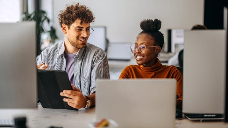 Read more about the article Unions call for an end to unpaid internships
