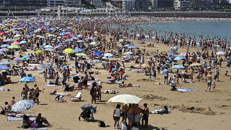spain-expects-to-see-100-million-tourists-this-year