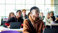 Read more about the article Phone contract comparisons ‘amounted to mis-selling’ student loans, MPs say