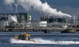 Rotterdam: Pressure builds on Europe’s biggest port to be greener