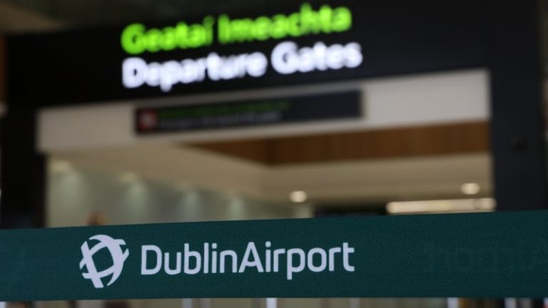 Read more about the article Dublin Airport passenger numbers up 2% in June