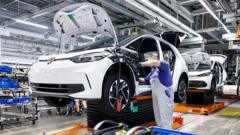volkswagen-planning-to-cut-up-to-100,000-jobs-globally