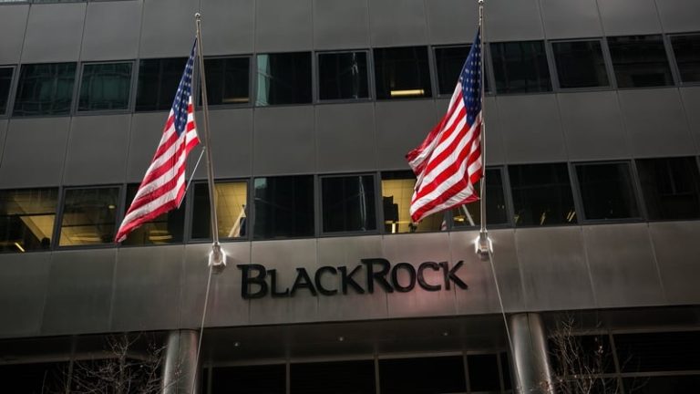 Read more about the article BlackRock assets hit record $15 trillion on markets boost