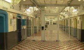 Prison officers threaten industrial action over pay deal