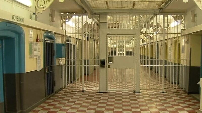 prison-officers-threaten-industrial-action-over-pay-deal