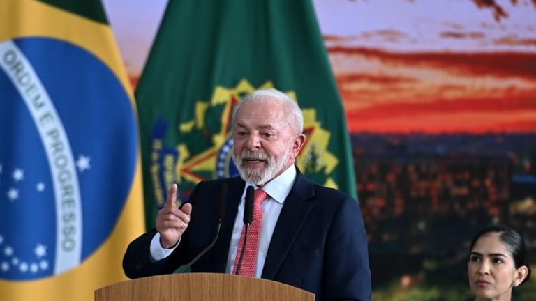 Read more about the article Brazil readies ‘tough’ response to new US tariffs