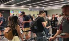 New EU system tripling time to get through border, airport boss says