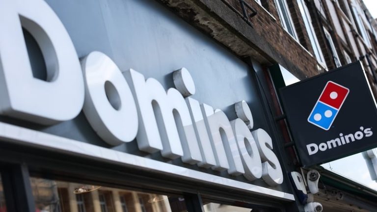 Read more about the article Domino Pizza’s quarterly revenue beats estimates