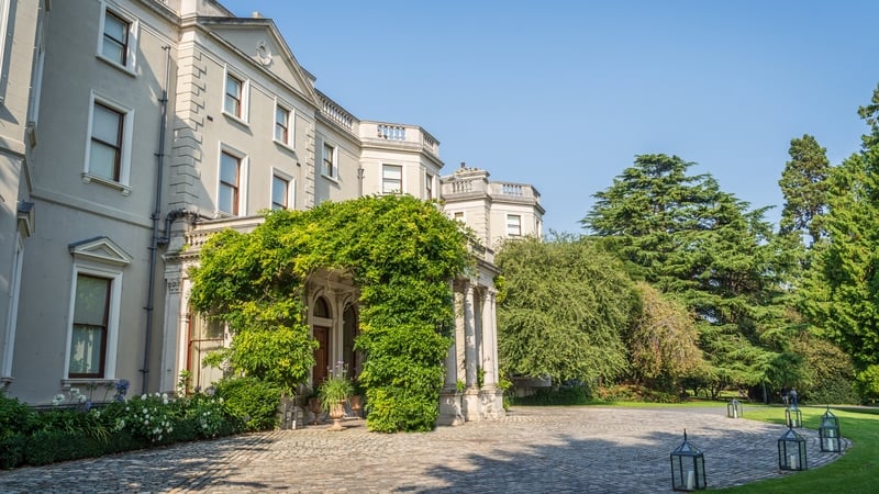 e30,000-spent-on-conservation-of-farmleigh-house-curtains