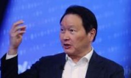 SK Group: Tech titan Chey Tae-won ordered to pay ex-wife $644m in divorce settlement