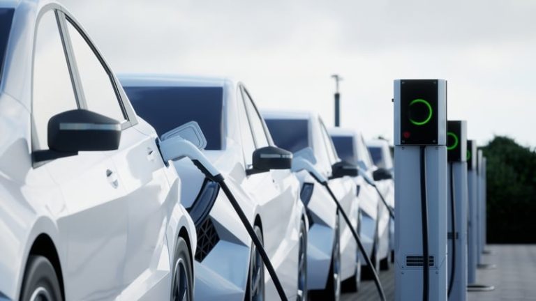 Read more about the article Electrified cars drive Europe auto sales growth