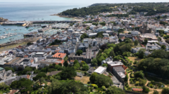 average-guernsey-income-down-in-real-terms,-survey-says