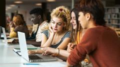 Read more about the article Student loan repayment rates an ‘unsustainable burden’, chancellor told