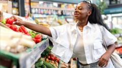 Read more about the article Vegetables to get smaller and more expensive due to hot weather, farmers warn