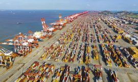 China extends trade boom as global AI tech demand surges