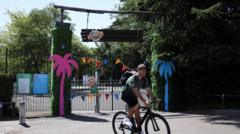 Read more about the article Chessington World of Adventures closed because of water outage