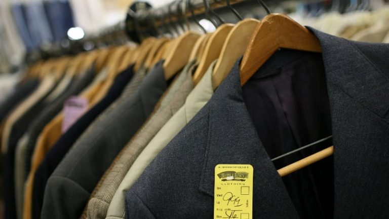 Read more about the article Consumers sought out bargains in July – Bank of Ireland