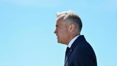Read more about the article US-Canada trade talks ‘intense’ as new tariff deadline looms