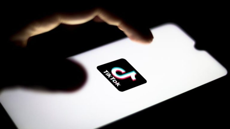 Read more about the article Kelly urges TikTok to reconsider committee invitation