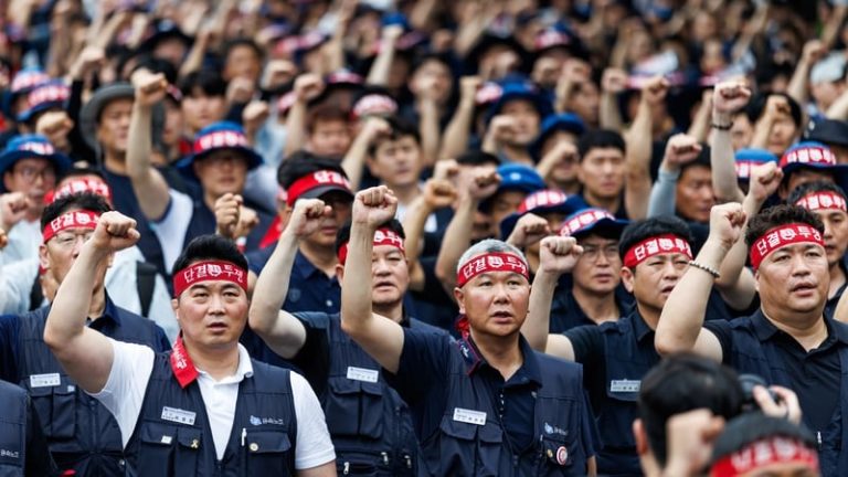 Read more about the article Hyundai South Korean union stages first strike in decade